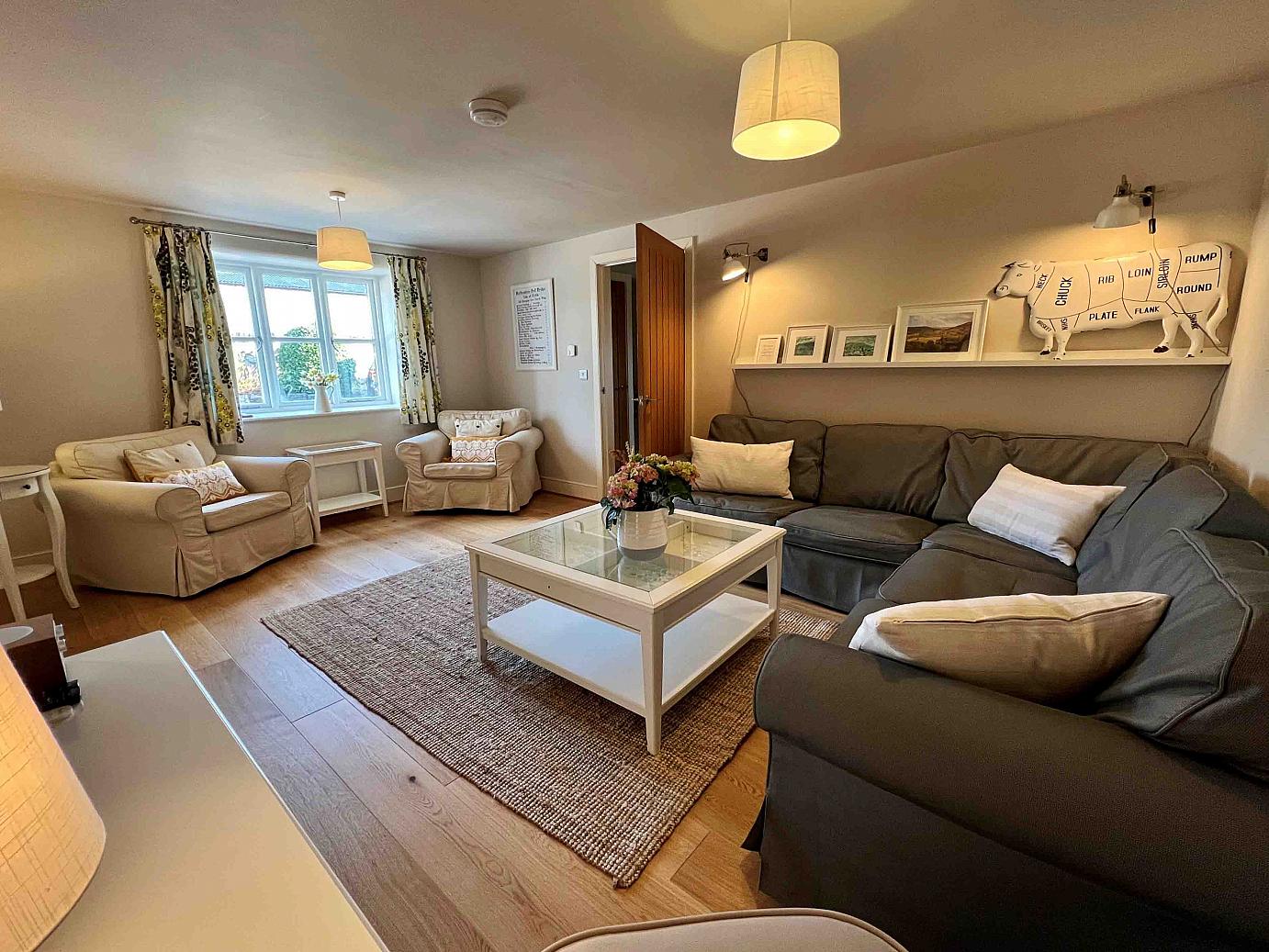 Holiday Cottage Bath on New Leaf Farm - The Hay Barn4